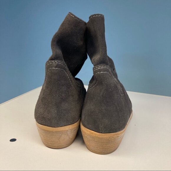 SAM EDELMAN Sz 8.5 Suede Western Style Stacked 1.5” Heel Booties - Picture 6 of 10